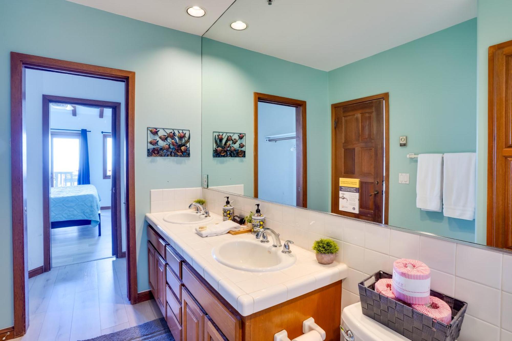 Bright Catalina Island Condo With Ocean Views! Avalon Exterior photo